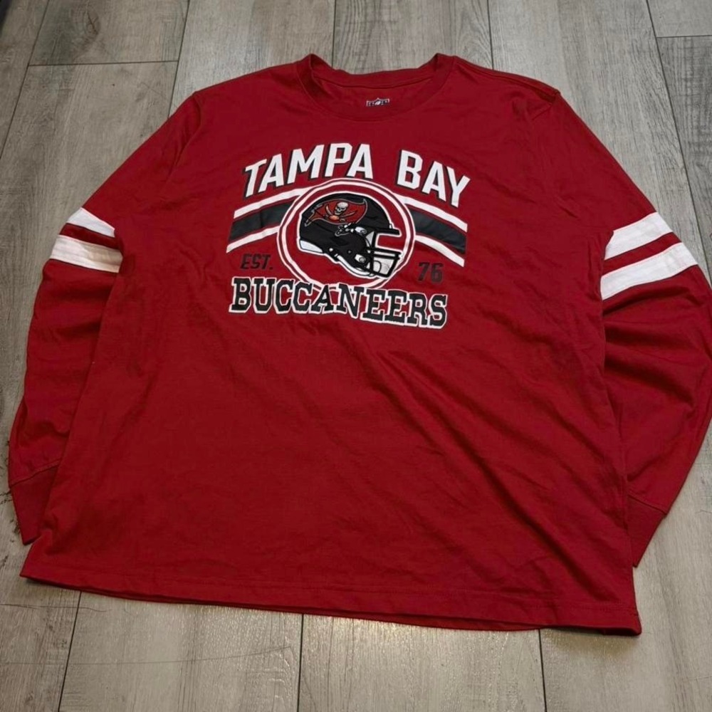 NFL Tampa‎ Bay Buccaneers red long sleeve shirt  men's Size XXL